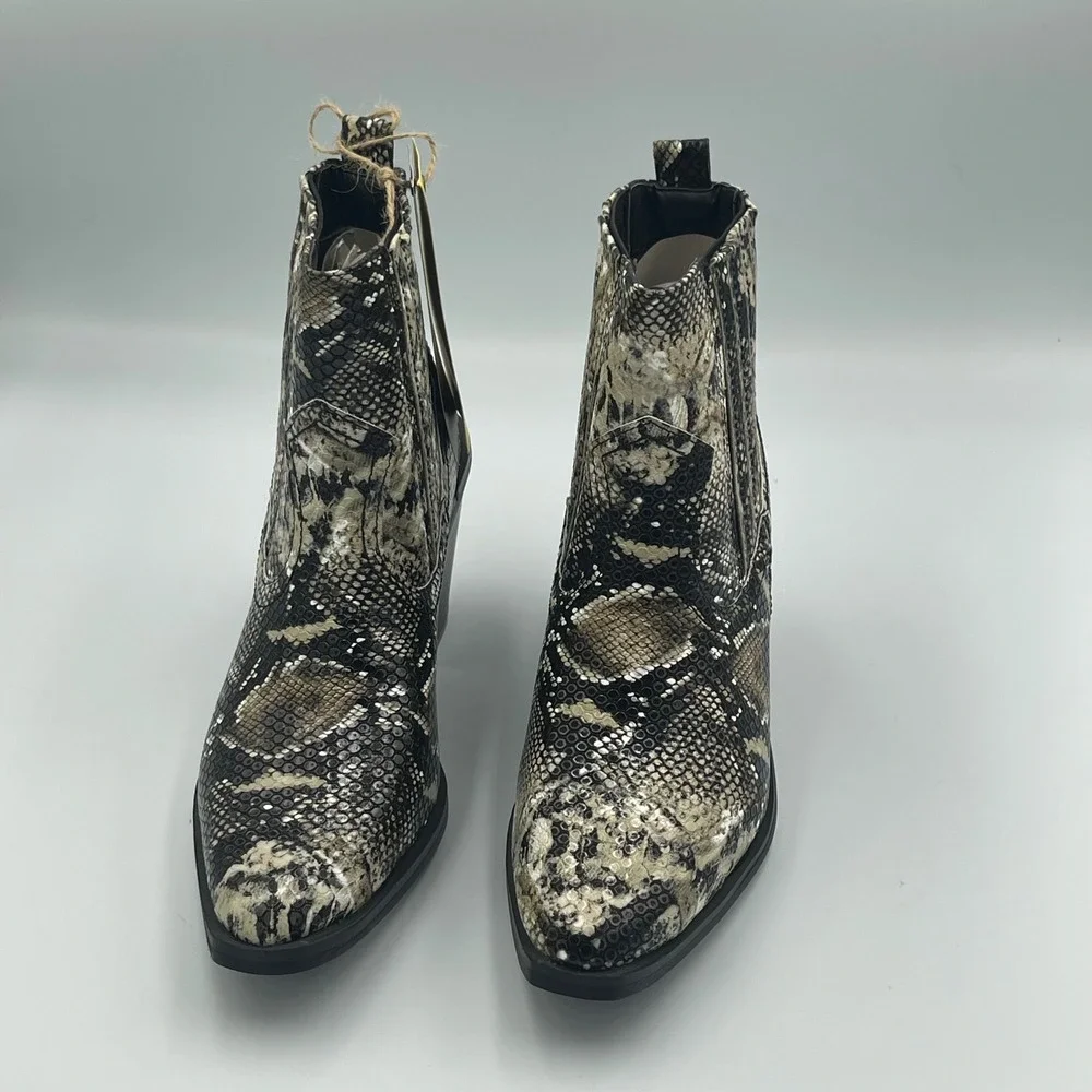 NWT Seven7 Eve Boot Snakeskin Print Ankle‎ Boots Block Heel Size 6.5 festival